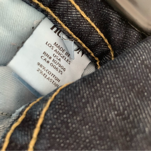 Women’s boot cut jeans. - Picture 6 of 7